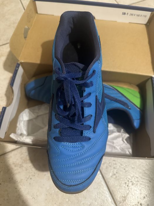 Обувки за футбол Mizuno