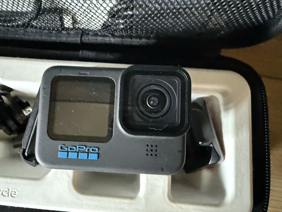 GoPro Hero 10 camera actiune