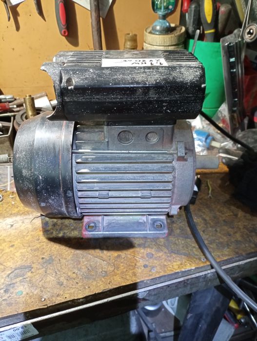 Монофазен двигател