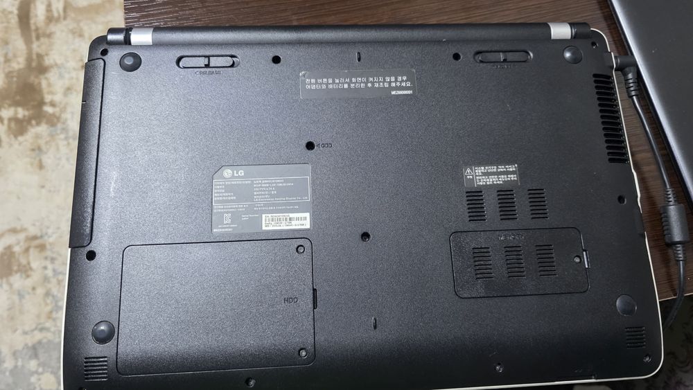 LG laptop  seriy