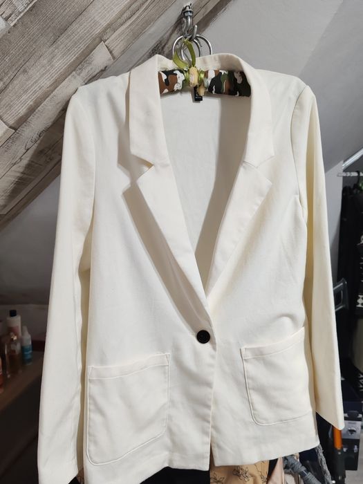 Дамско елегантно  сако