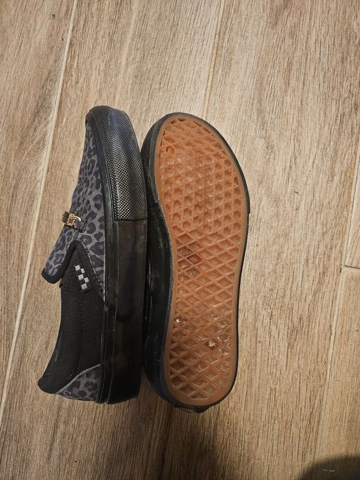 Vans Skateboarding x Cher Strauberry