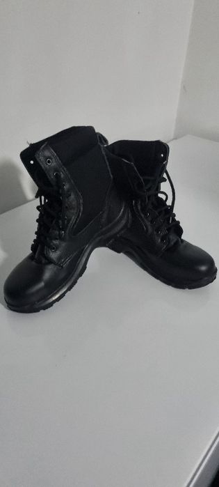 Bocanci militari-servicii de pază