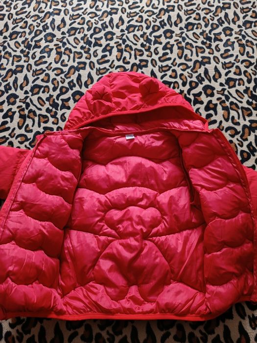 Продам куртку для девочки!