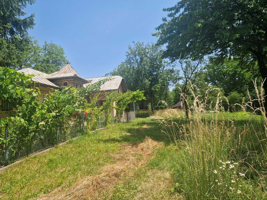 casa de vanzare in statiunea Pucioasa