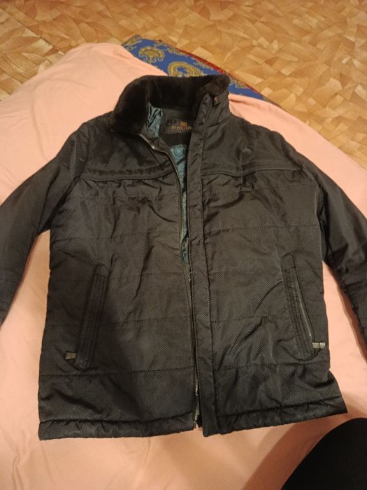 Отдам куртки даром