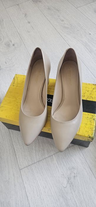 Обувь 39 размера, одежда