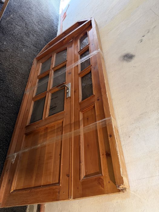 Продам Деревянную двойную дверь