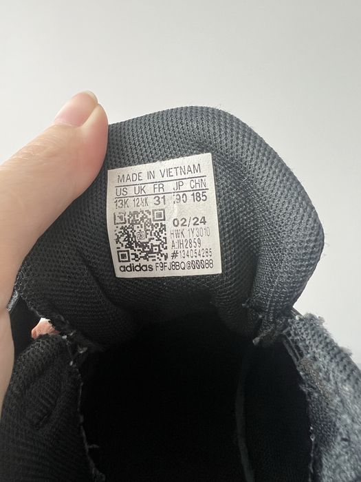 Adidas kids кроссовки