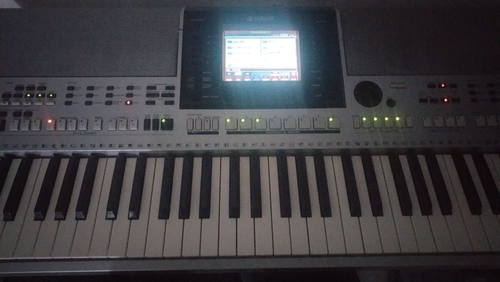 YAMAHA psr S 900
