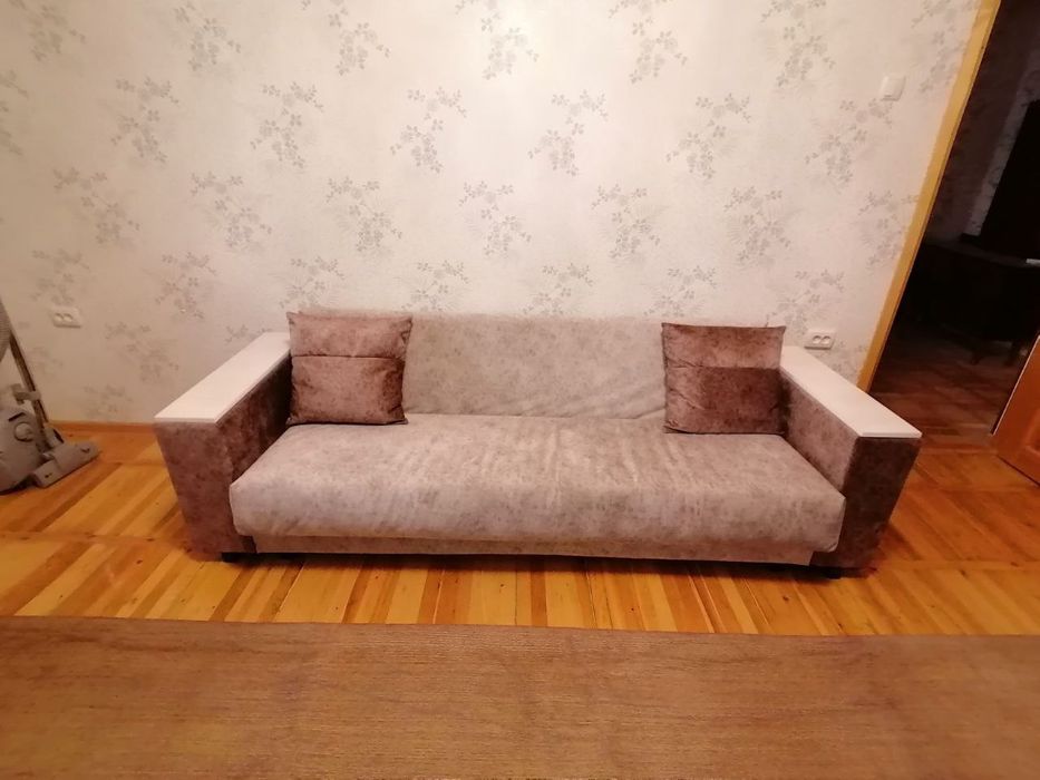 Продаётся диван в хорошем состоянии 2.2млн
