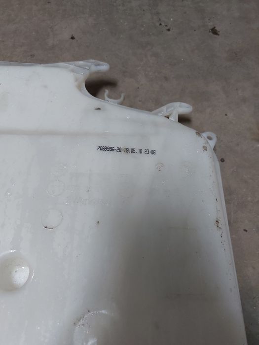 Vas lichid parbriz BMW E81 E87 E90 E91 F20 F21 F30 F31