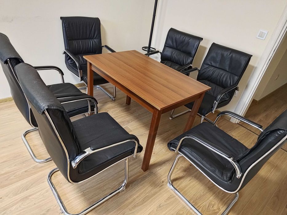 Геймърски стол DXRacer отлично работещи механизми здрав черен текстил