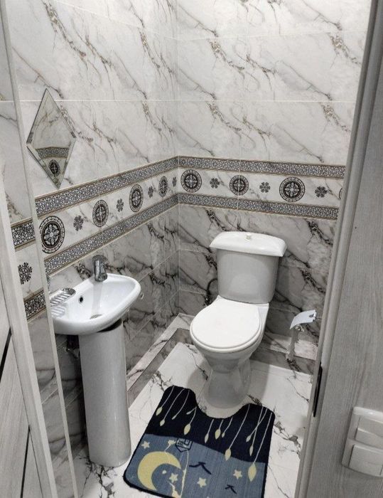 Arenda kvartira uch qaxraman challa qozoqda betonkaga yaqin Srochna