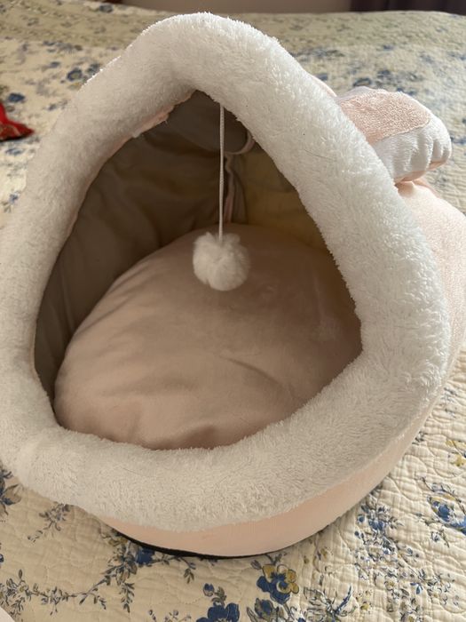 Лежанка для кошки