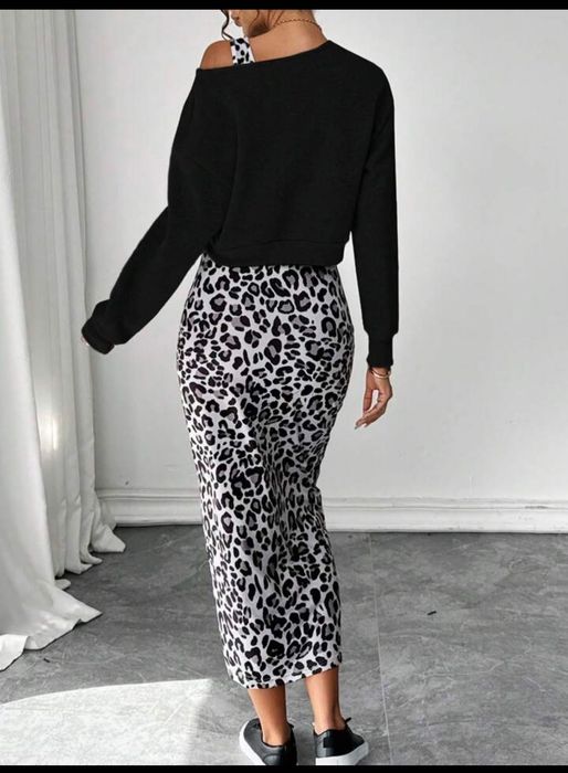 Елегантен комплект от 2 части дамски суичър и рокля с леопардови сърца
