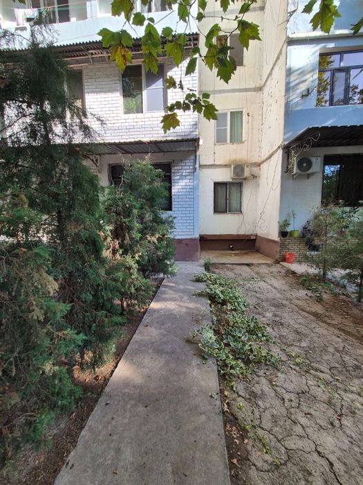 Срочно продается своя, 4-х комнатная квартира 1/5/4 на Карасу