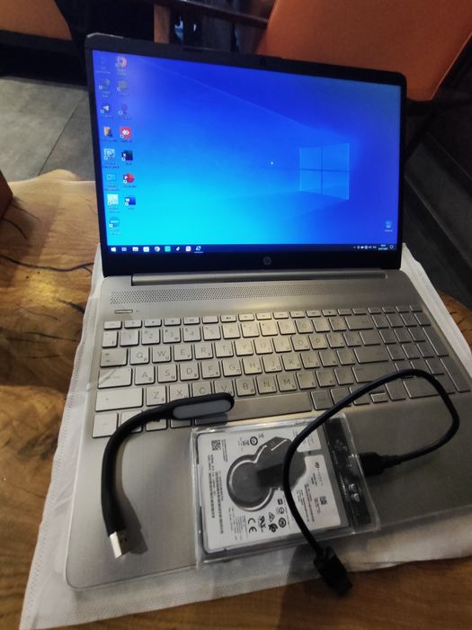 Продам ноутбук HP 15S Core i3 10