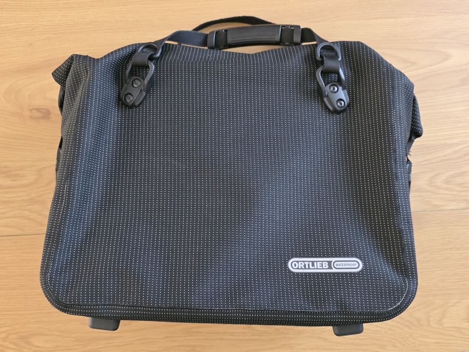 Geantă Ortlieb waterproof pentru bicicletă – stare impecabilă
