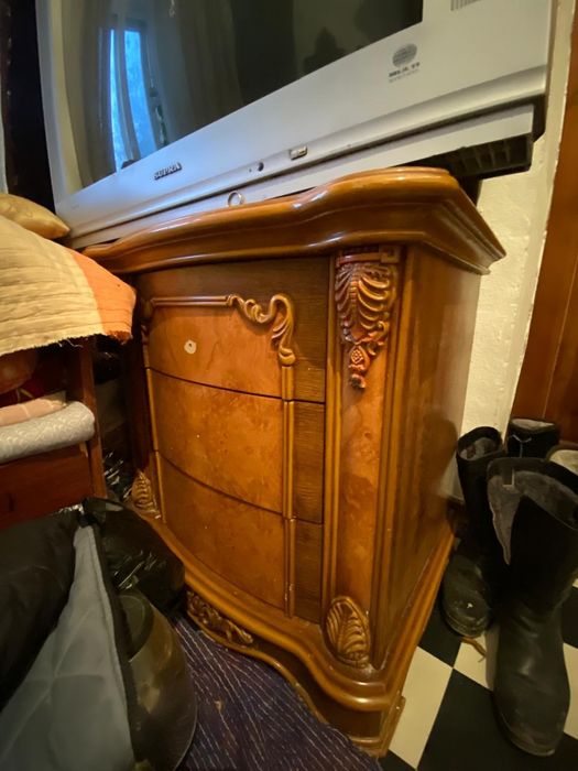 Продам спальный гарнитур