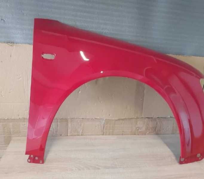Aripa Fata Dreapta Audi A4 B6 2000-2004 Vopsita Rosu