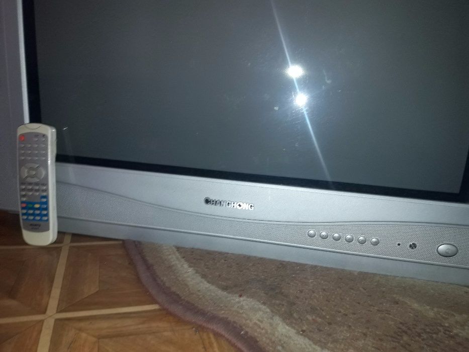 Большой Телевизор "Чанконг" 70 см.