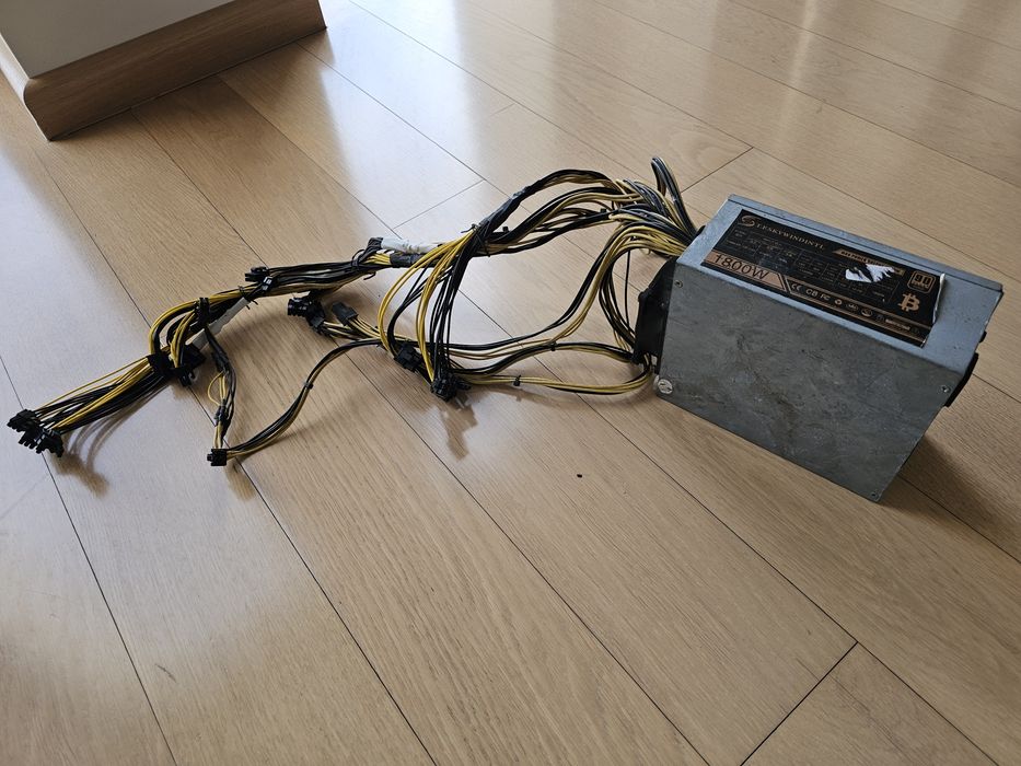 Захранване 1800W