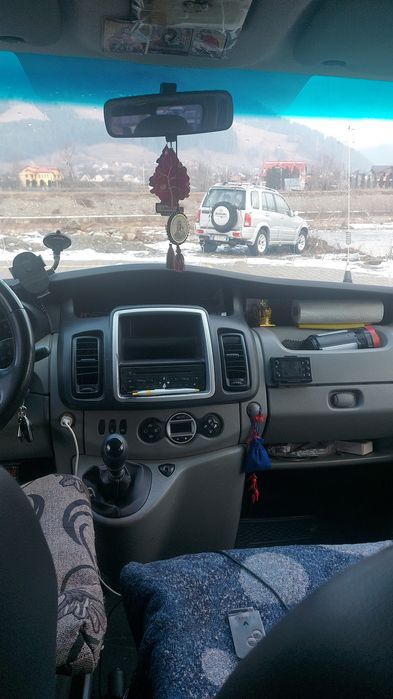 Vând Renault trafic