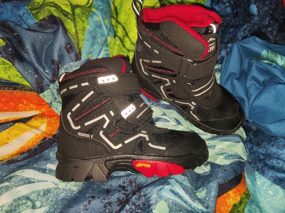 Ghete ca noi, impermeabile McKinley pentru copii. Marimea 28