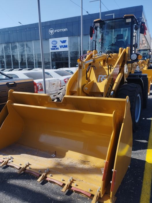 Фронтальный погрузчик 1.5 куб