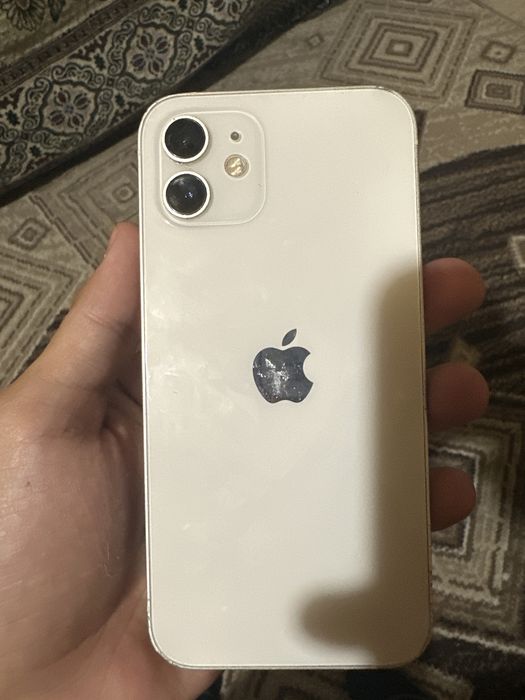 Iphone 12 нормально работает