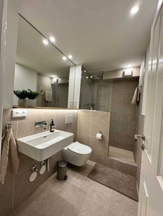 Дава се под наем Двустаен апартамент в София, Лозенец - 65 кв.м за 612 € - Снимка #3