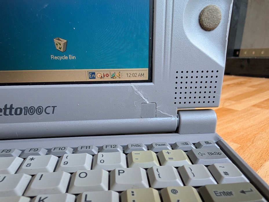 Mini Laptop Retro Toshiba Libretto 100CT