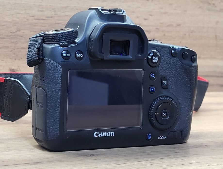 Фотоаппарат Canon 6d body