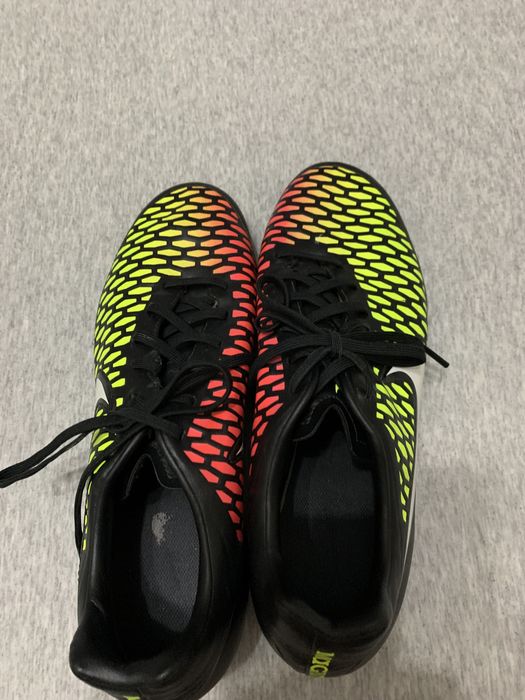 Оригинални бутонки Nike