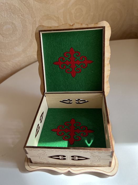 Шкатулки декоративные деревянные