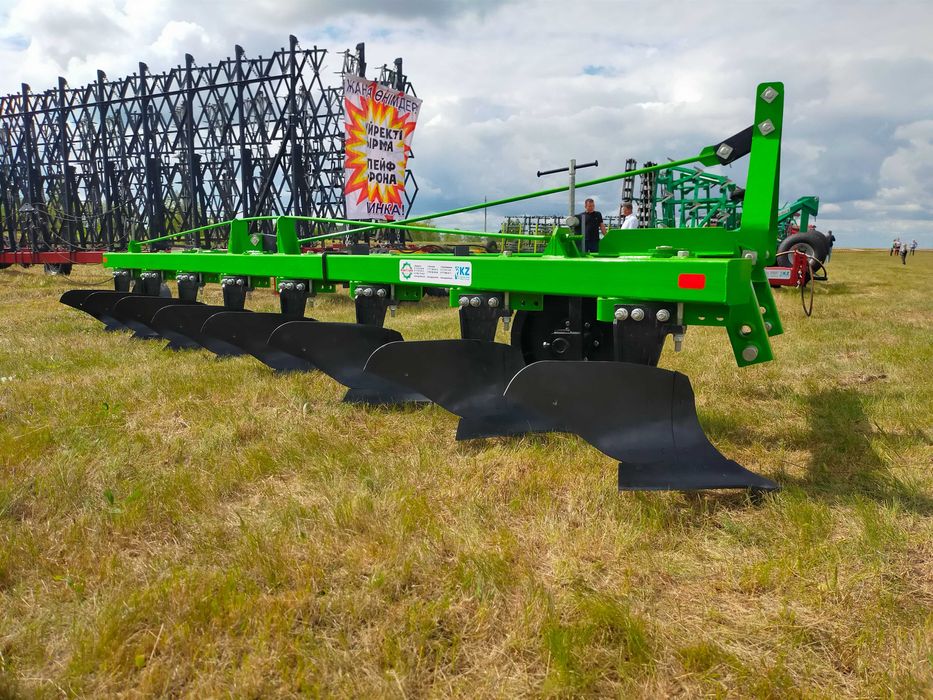 Плуг отвальный навесной  ПЛН 8-35