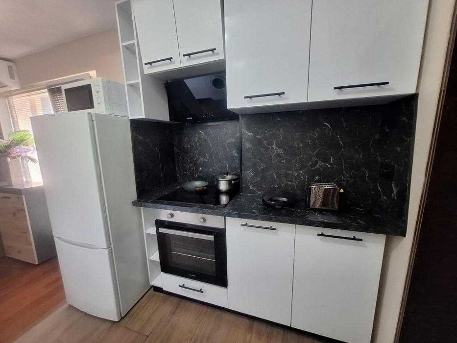 Дава се под наем Тристаен апартамент в Варна, Автогара - 75 кв.м за 600 € - Снимка #10