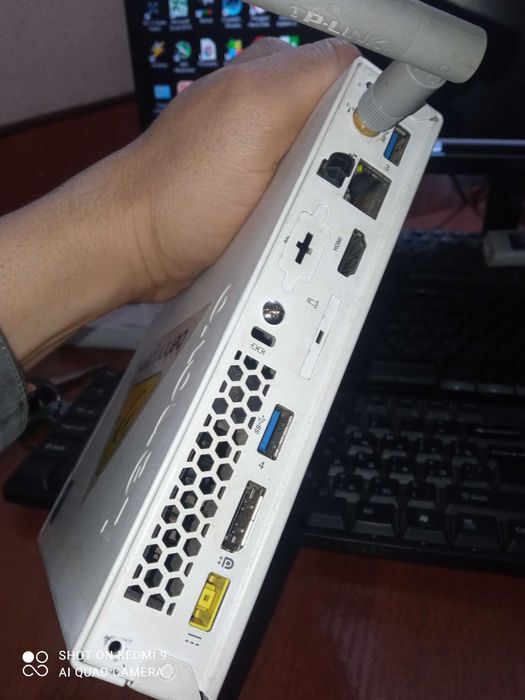 Компьютер, Intel Core i3-5005U, DDR3 4Gb,SSD 128GB, Wi-fi, 4xUSB3.0