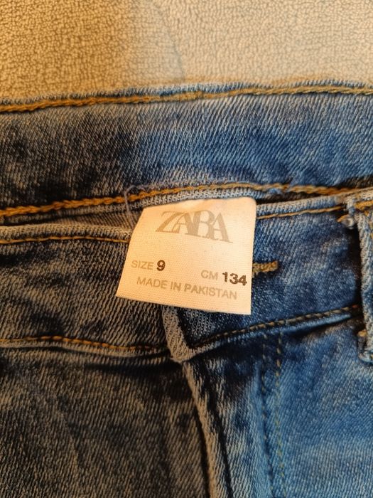 Дънки и спортни панталони Zara,Mango 134см