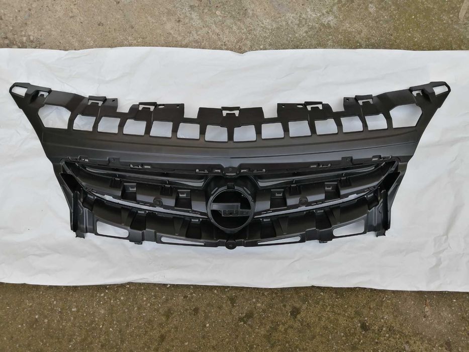 grila radiator Opel Astra J facelift 350