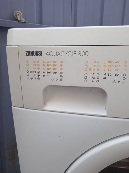 Продам машинку ZANUSSI