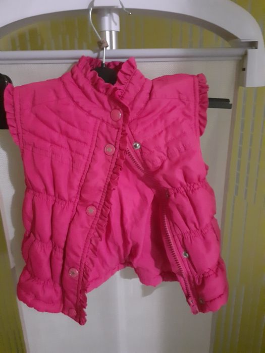 Кофточки, безрукавка для девочки