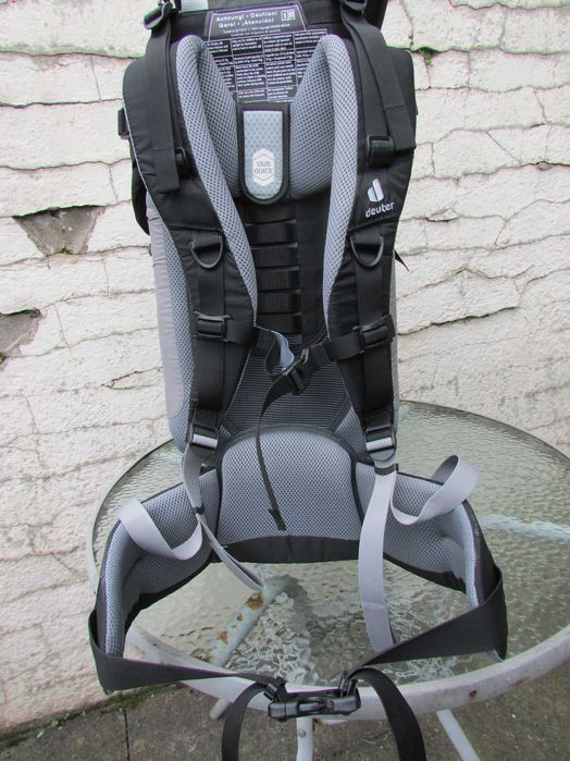 Deuter Kid Comfort 1 раница - самар за носене на дете