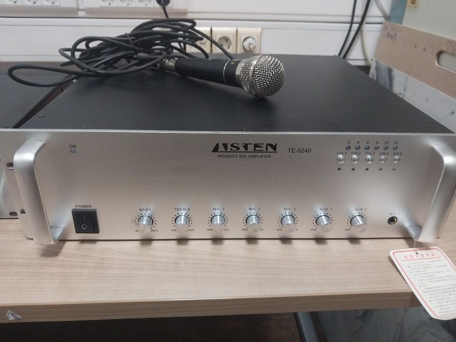 Продам усилитель ASTEN с микрофоном и дисковым проигрывателем