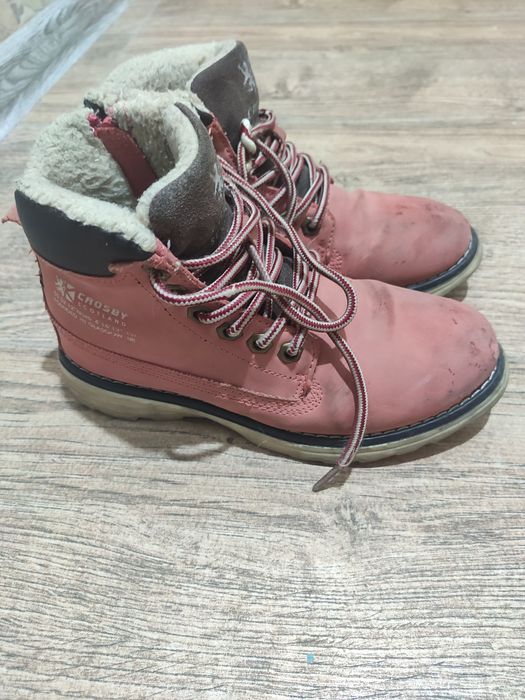 Ботиночки розовые 33р