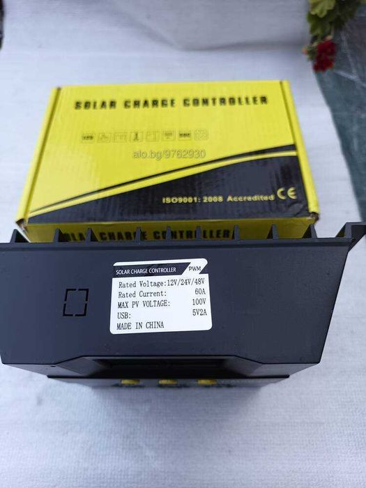 Соларен контролер CM6048Z 12V/24/36/48V Auto-60A