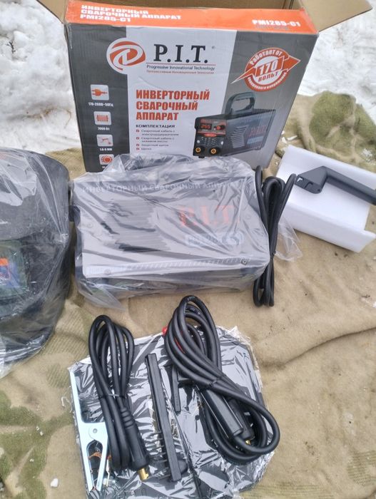 Продам Люстры разные