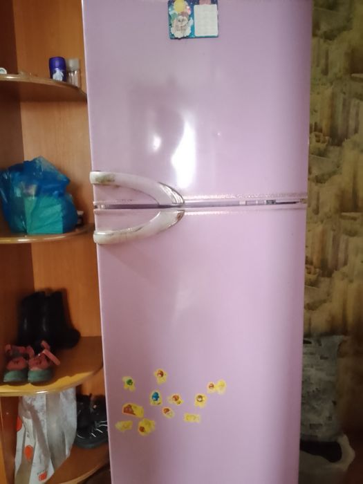 Продам холодильник