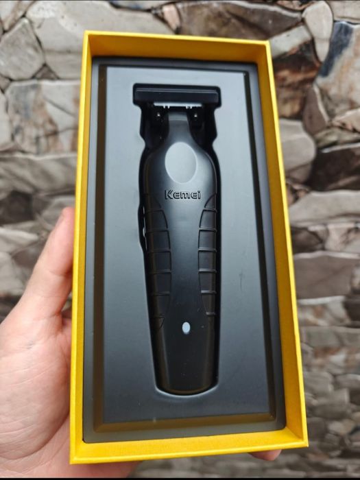 Trimmer Kemei 2299,0mm,profesionala de contur